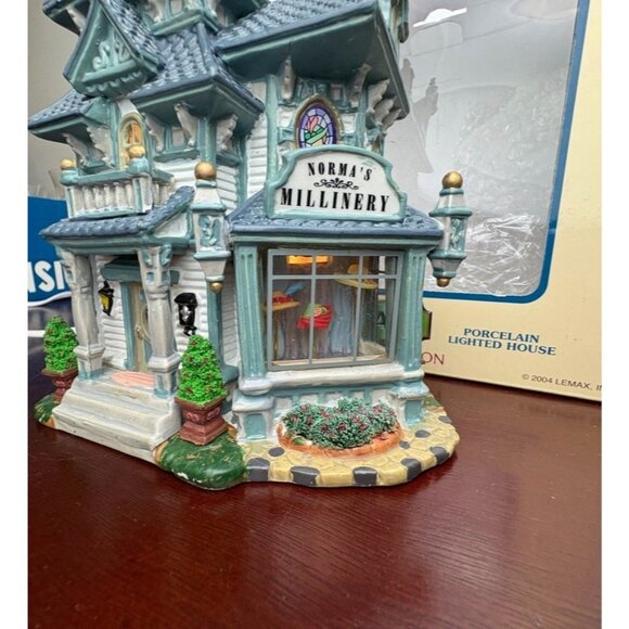 LEMAX Norma's Millinery Rare Caddington Christmas Village Collection #45049 Dept - Picture 3 of 16